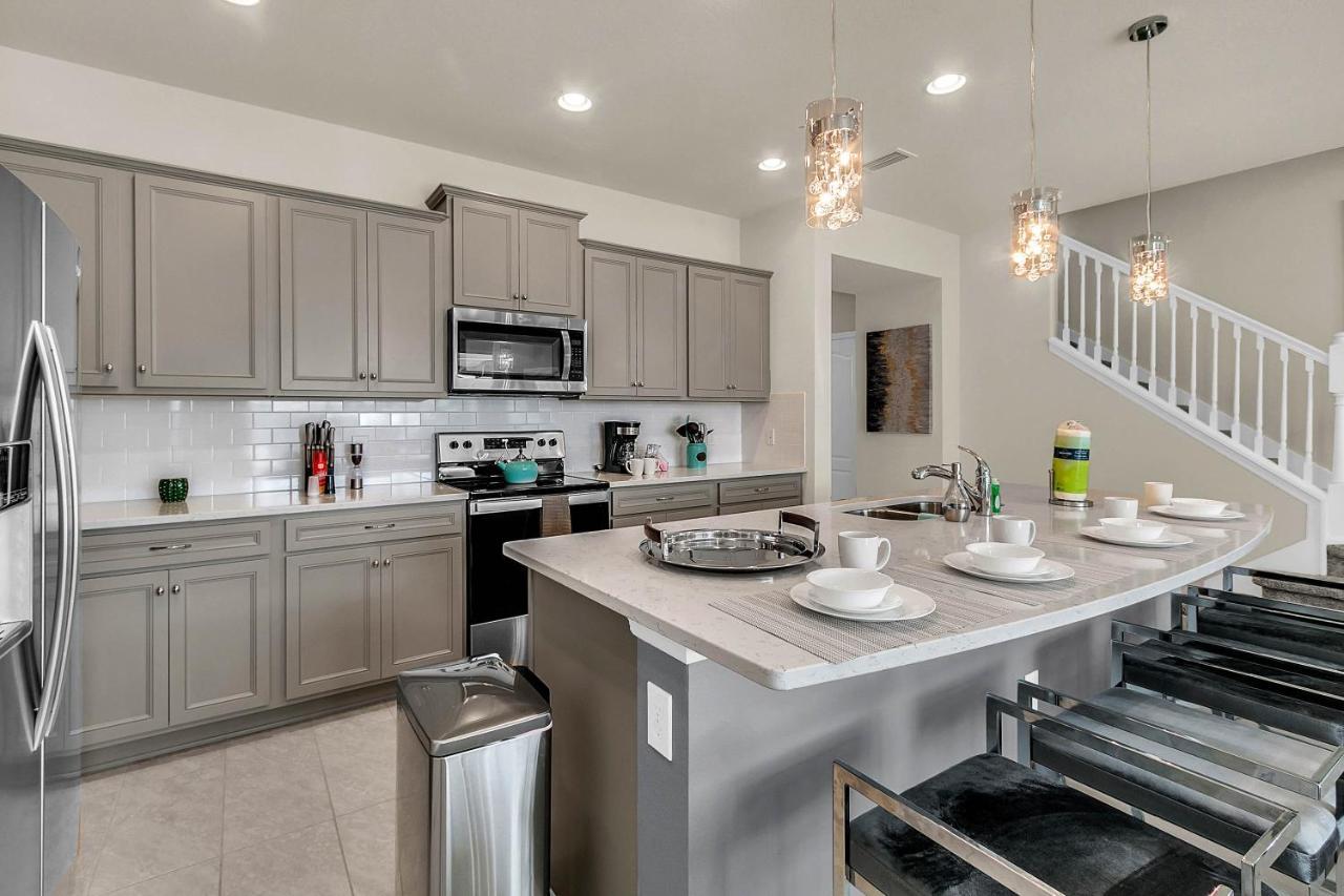 5 Bedrooms - 4,5 Bathrooms - Windsor At Westside 8928 Sa Орландо Экстерьер фото